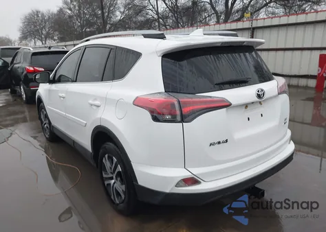 2017 Toyota Rav4 Le z USA, uszkodzony, nr VIN JTMBFREV0HJ706603